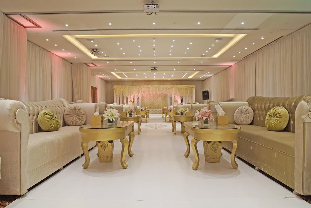 Hilton Garden Inn Riyadh Olaya Riade Exterior foto