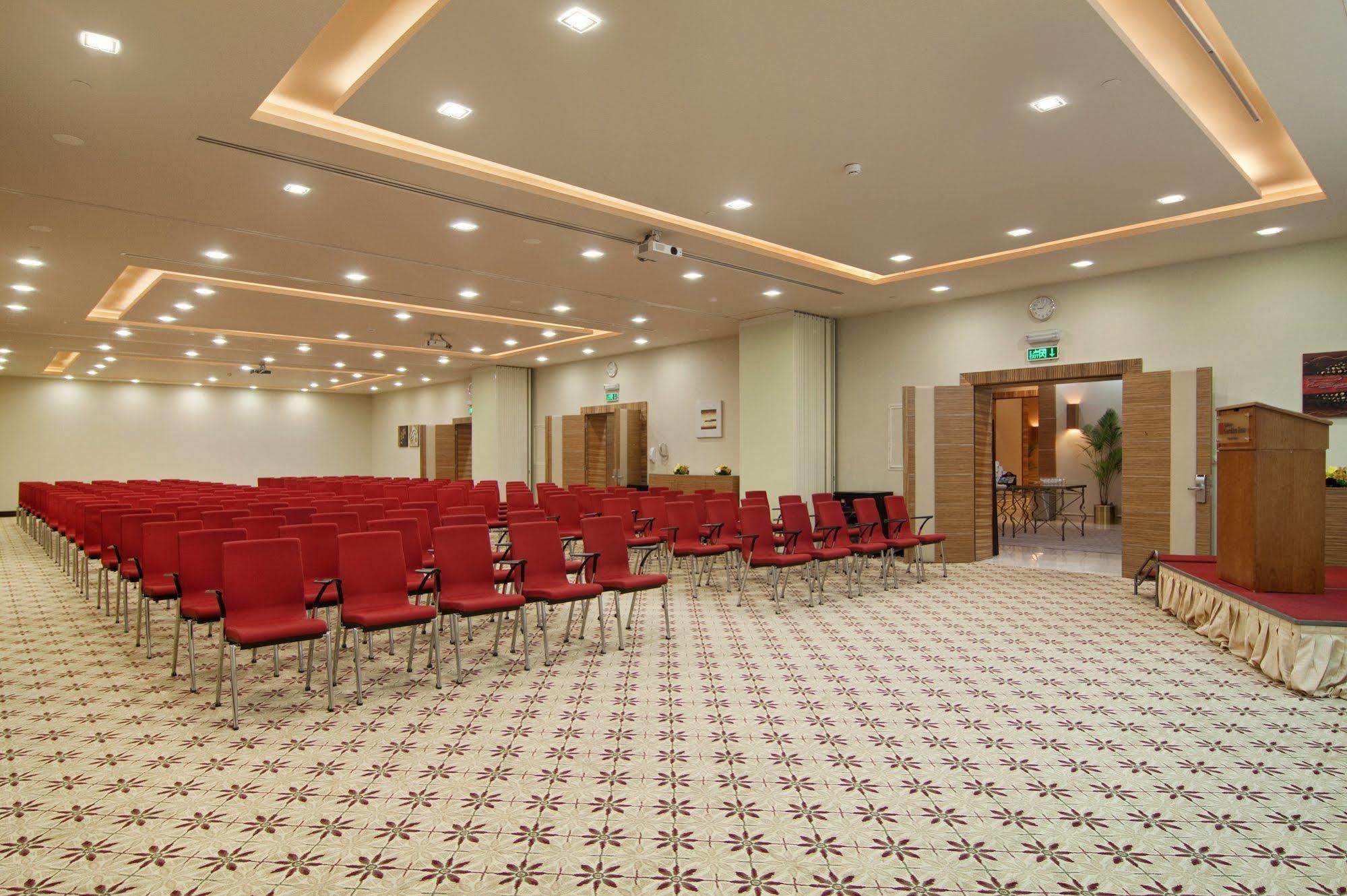 Hilton Garden Inn Riyadh Olaya Riade Negócio foto