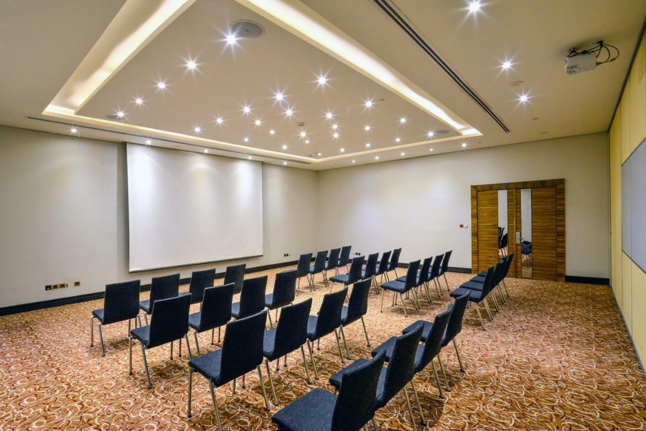 Hilton Garden Inn Riyadh Olaya Riade Exterior foto